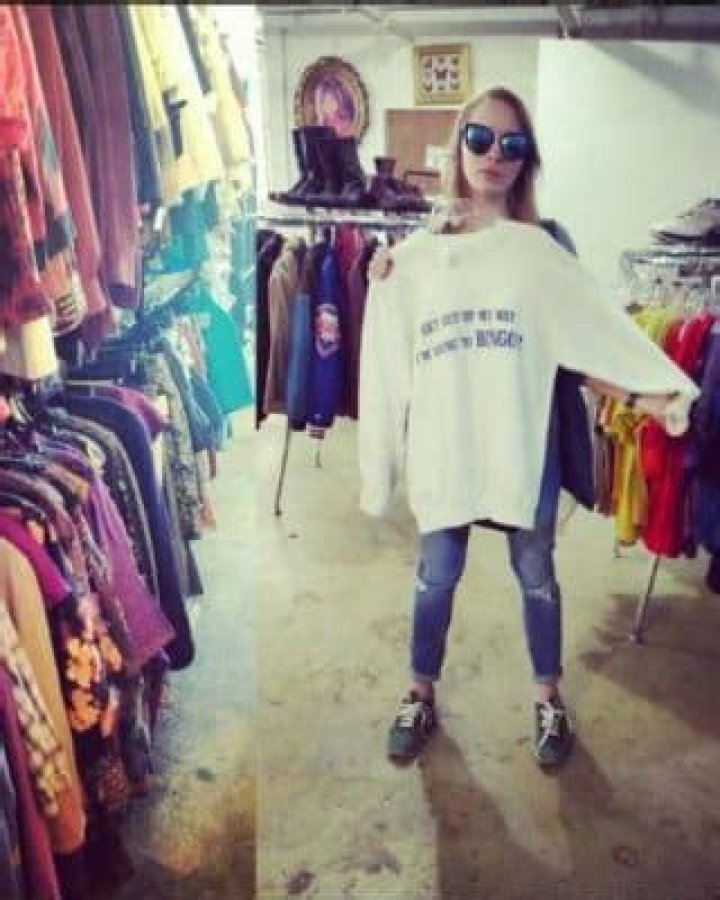 A guide to thrifting (and secrets to scoring stylish stuff)