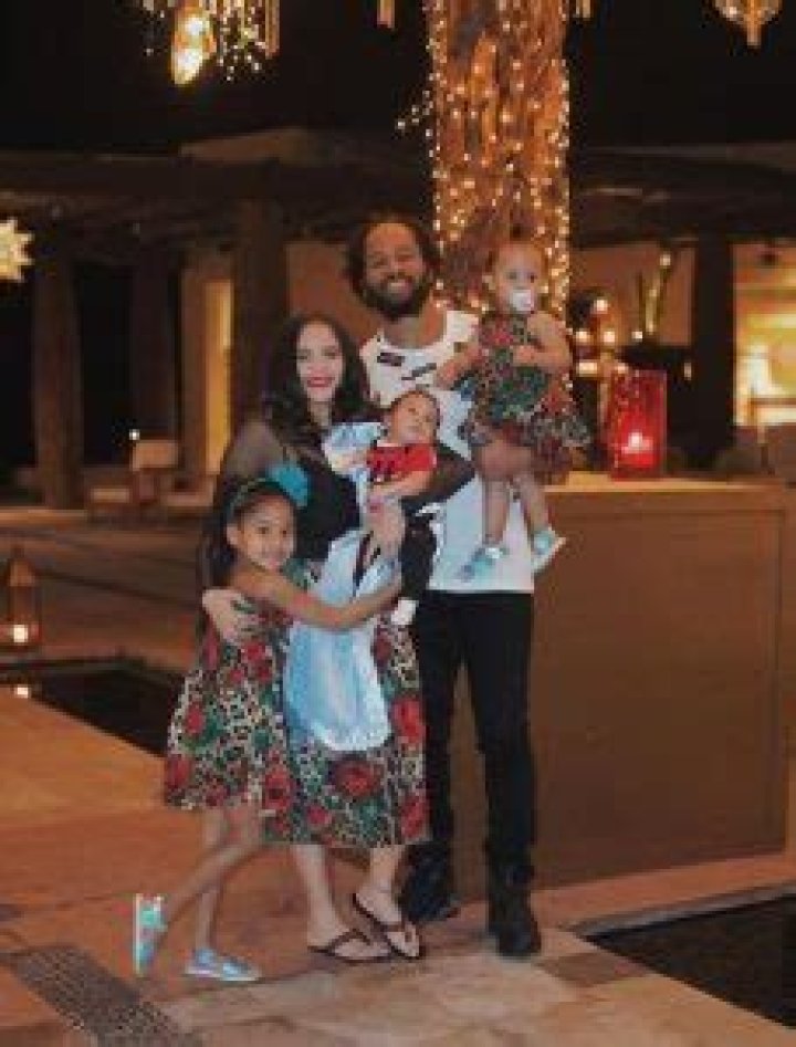 Know About Earl Thomas; Age, Injury, Contract, Height, Wife, Stats