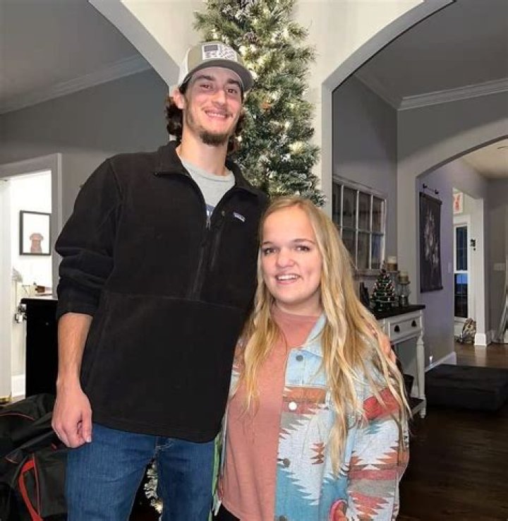 Liz Johnston Age, Height, Wikipedia, Brice Bolden Split, Net Worth