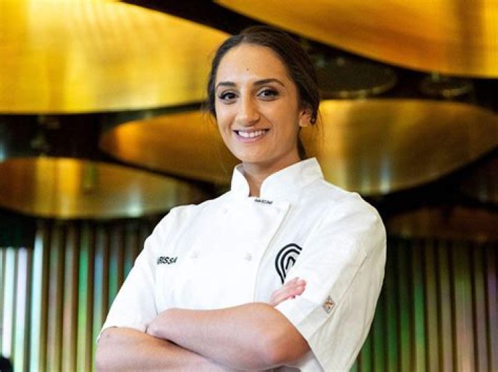 ‘Masterchef AU’; Larissa Takchi surprized her Bestie by visiting his Hometown! EXPLORE Her Wiki Facts