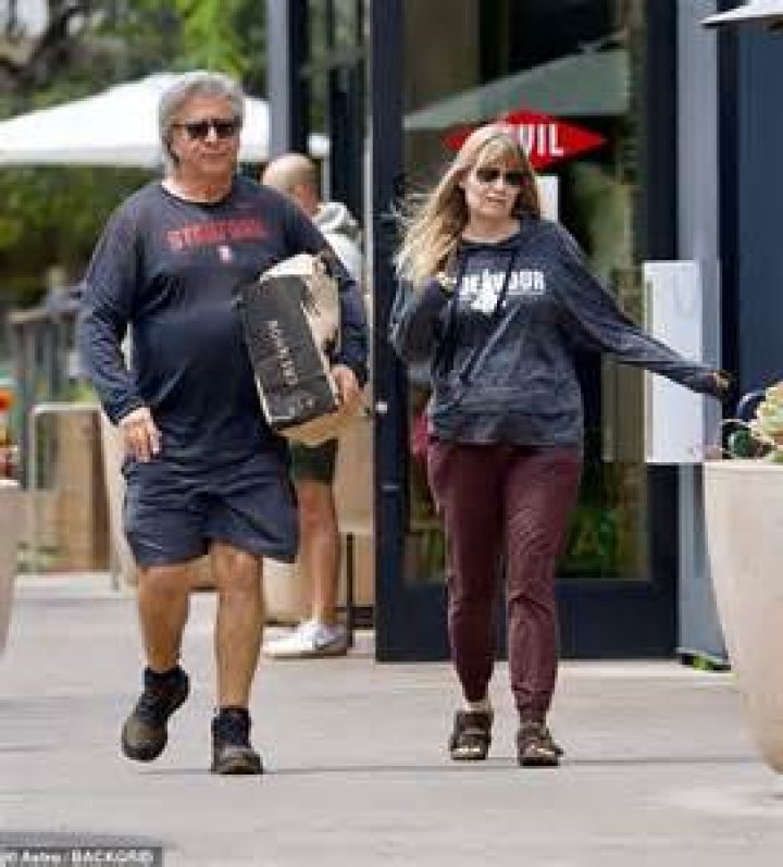 Steve Nowicki Girlfriend Adrianne Russell Wikipedia: Age, Height, Instagram  