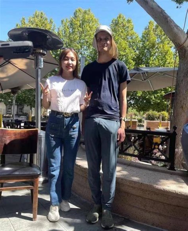 Vitalik Buterin Wiki, Biography, Age, Height, Married, Wife, Dating, Girlfriend, Net Worth 2021